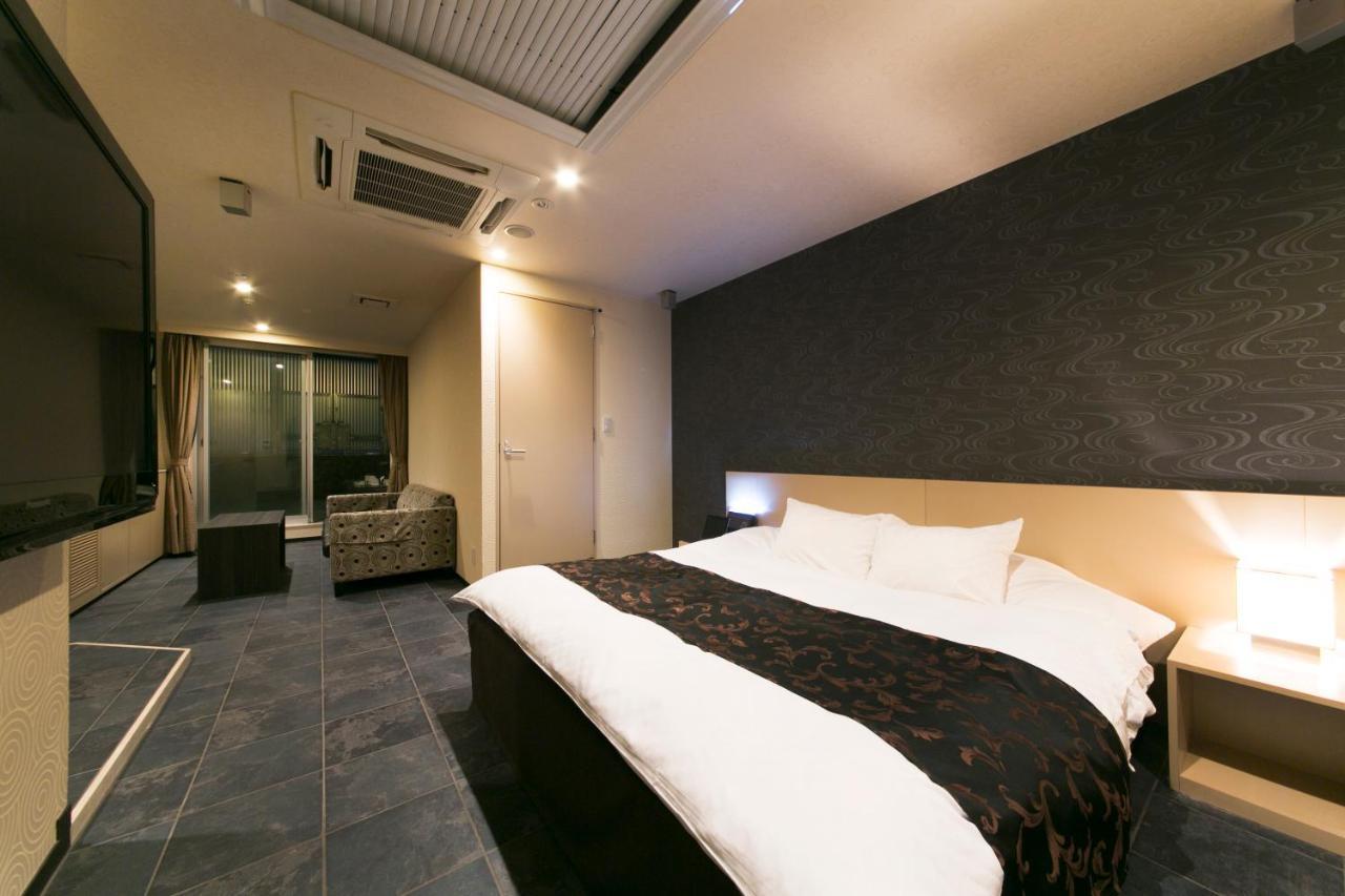 Hotel Lotus Toyonaka (Adults Only) Экстерьер фото
