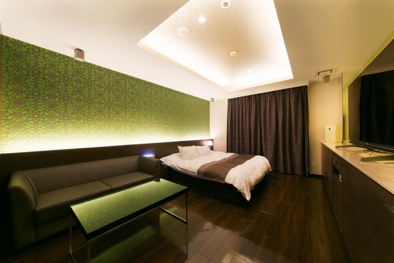 Hotel Lotus Toyonaka (Adults Only) Экстерьер фото