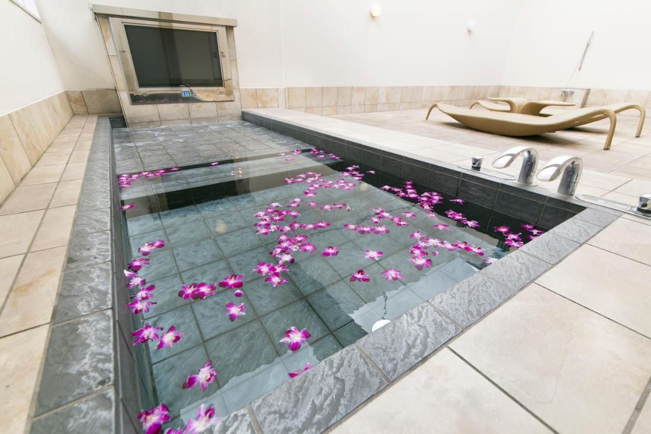 Hotel Lotus Toyonaka (Adults Only) Экстерьер фото