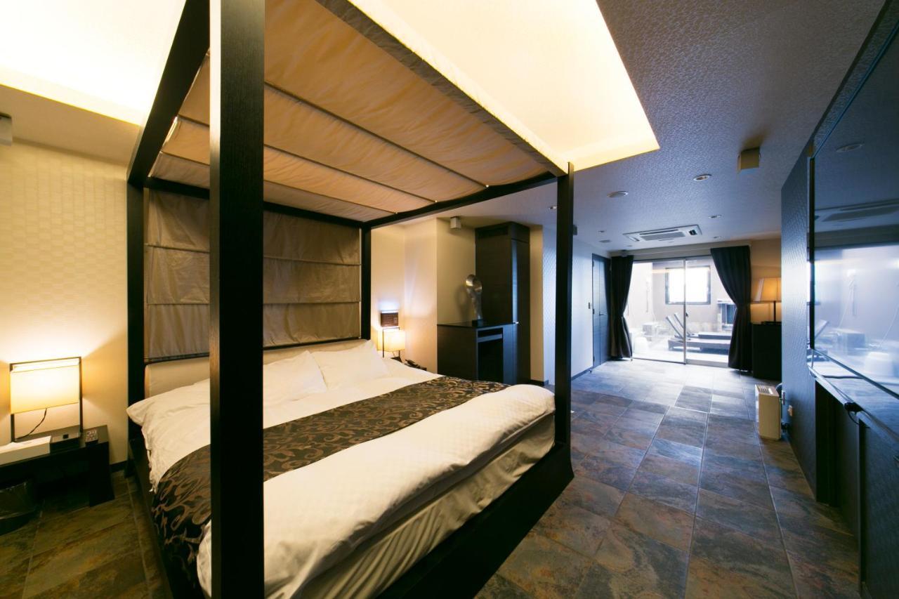 Hotel Lotus Toyonaka (Adults Only) Экстерьер фото