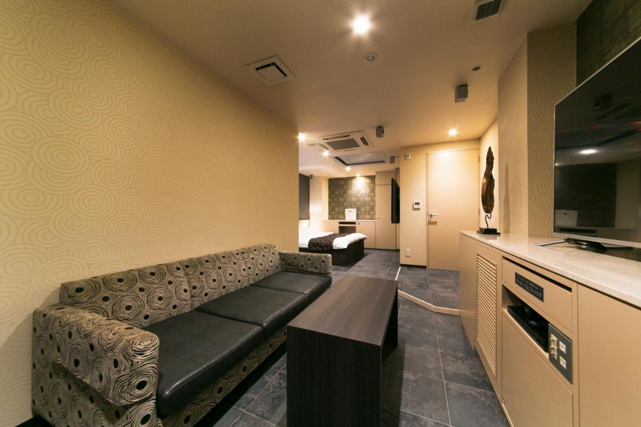 Hotel Lotus Toyonaka (Adults Only) Экстерьер фото
