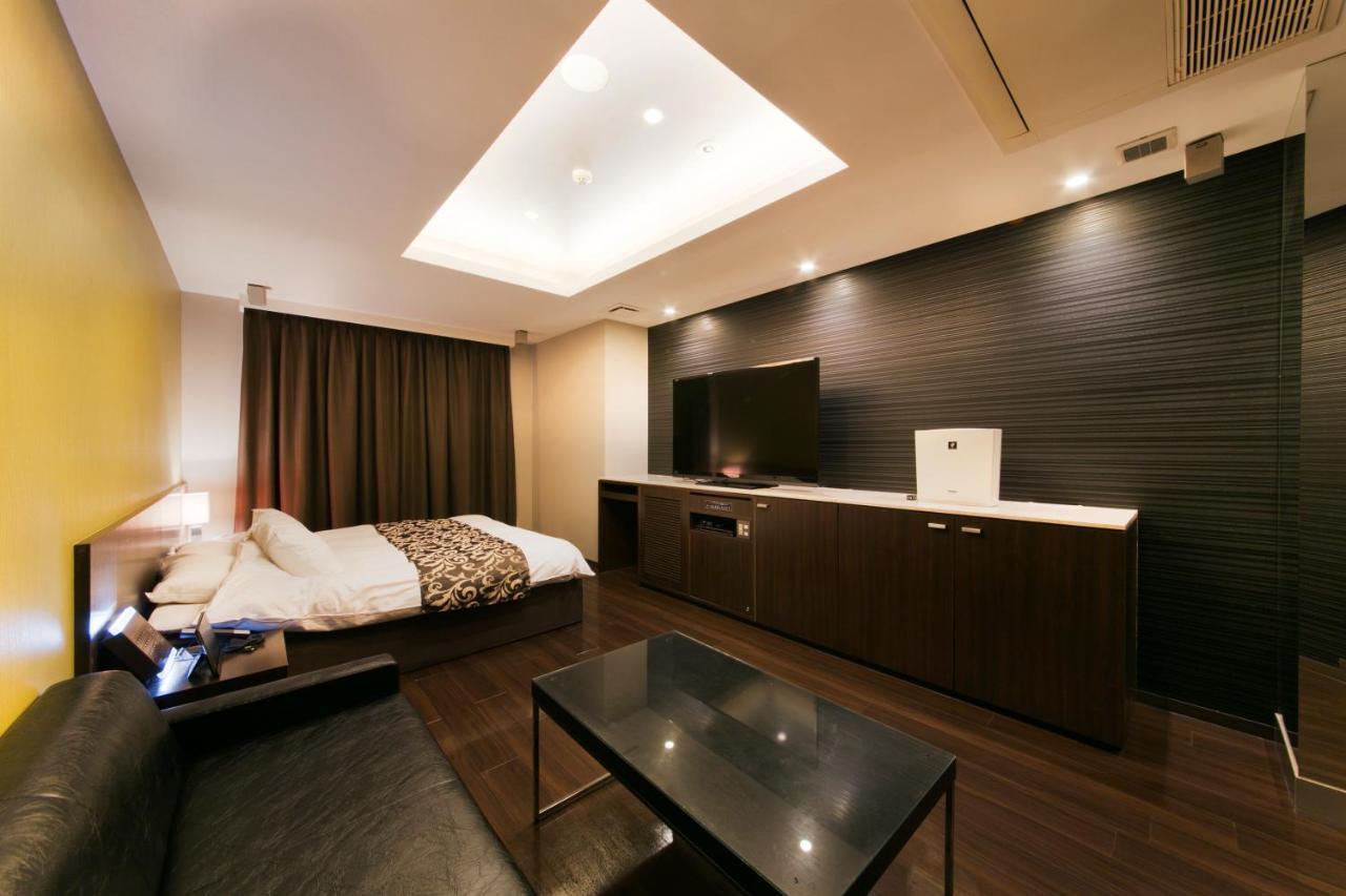 Hotel Lotus Toyonaka (Adults Only) Экстерьер фото